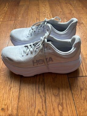 Hoka Women's All-White Bondi 9